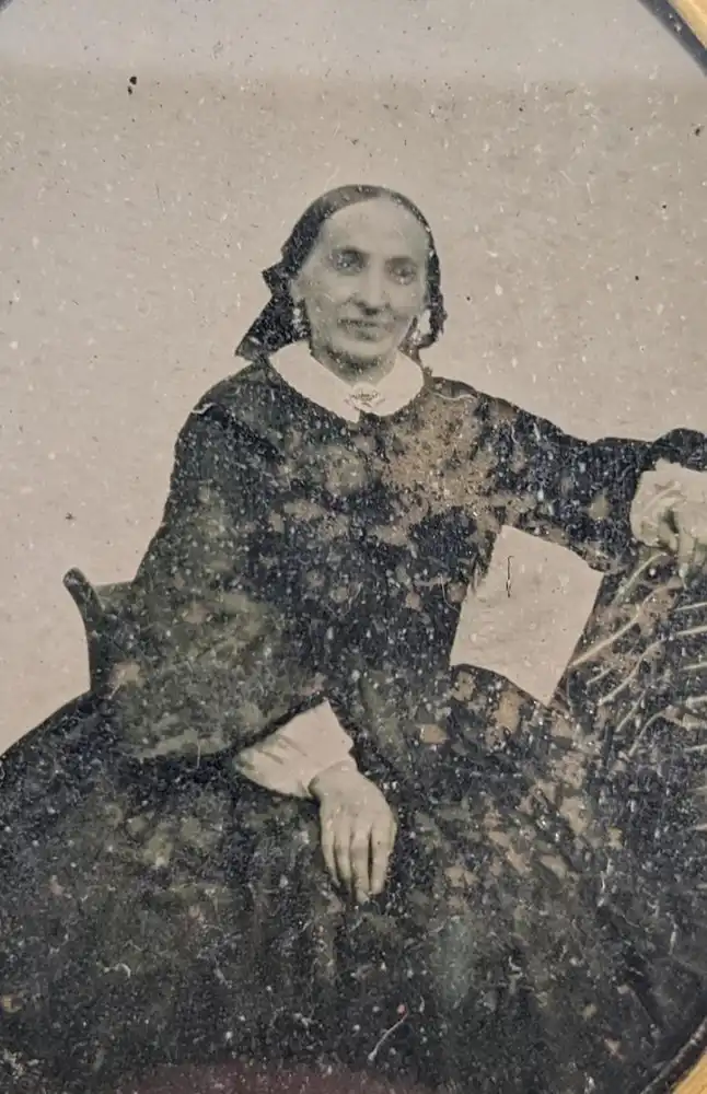 2 Fotografien Ambrotypie 1 /4 Platte Johann Ev. Bauer (Bürgermeister verstorben 1893) Frau Franziska Bauer, hinter Glas 1