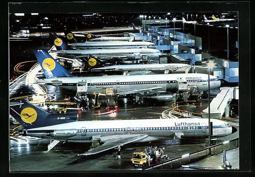 AK Frankfurt a. Main, Flughafen, Boeing 727 und Airbus A 300 B2 der Lufthansa auf dem Rollfeld