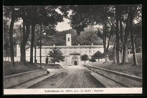 AK Vallombrosa, La Badia, Ingresso