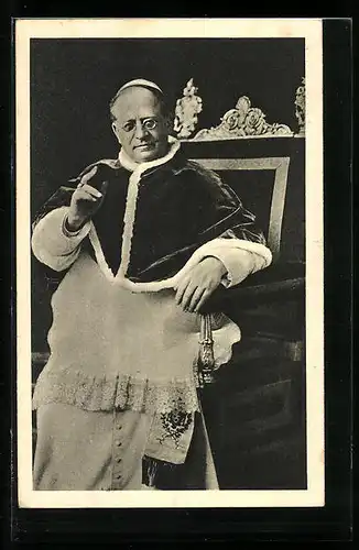 AK Portrait von Papst Pius XI. mit segnender Hand
