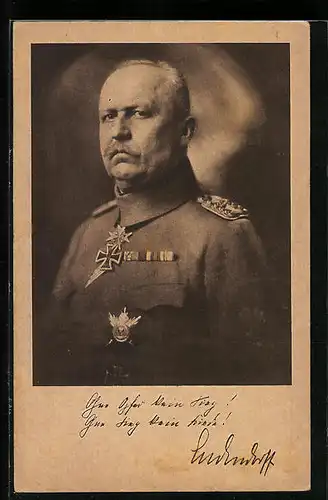 AK Porträt General Erich Ludendorff in Uniform mit Schwarzer Adlerorden