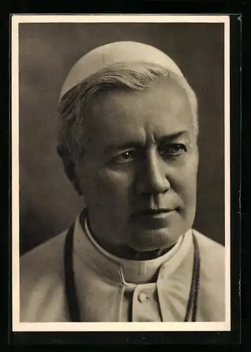 AK Portrait von Papst Pius X. mit Kette