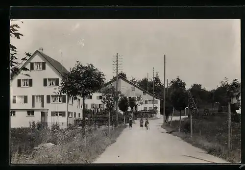 Foto-AK Herisau, Kinder auf einer Strasse