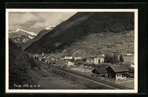 AK Piotta, Ortsansicht mit Bahnschienen aus der Vogelschau