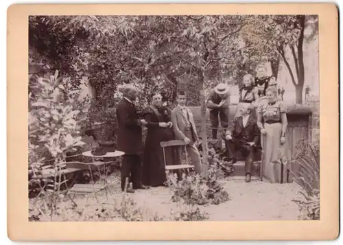 Fotografie unbekannter Fotograf, Ansicht Neuchatel, Prof. Dr. Paul Godet (links), Schweizer Pionier Weichtierforschung