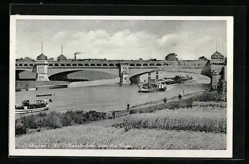 AK Minden i. W., Kanalbrücke über die Weser, Dampfschiffe auf dem Wasser