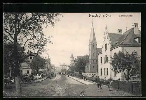 AK Neustadt a. Orla, Bismarckstrasse mit Kirche