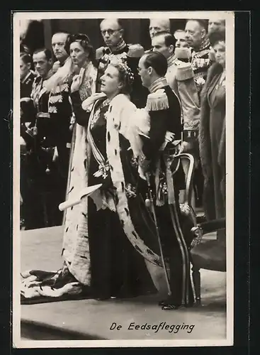 AK De Eedsaflegging, H.M. Konigin Juliana tijdens de eedsaflegging in de Nieuwe Kerk 6. Sept. 1948