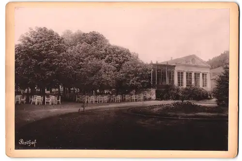 Fotografie unbekannter Fotograf, Ansicht Karlsbad, im Kurpark mit Restaurant Cafe Posthof