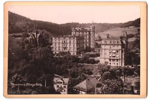 Fotografie unbekannter Fotograf, Ansicht Karlsbad, Blick auf die Hotels Theresien und Königs Villa