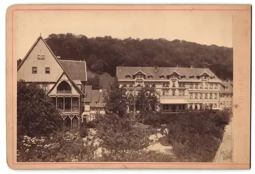 Fotografie A. Nitsch sen., Osterode a. H., Ansicht Bad Grund, Blick nach Römers Hotel Rathaus