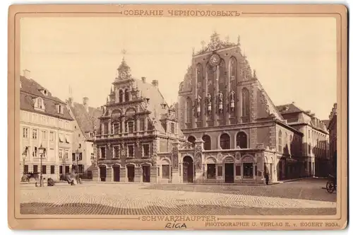 Fotografie E. v. Eggert, Riga, Ansicht Riga, Rathausplatz mit dem Schwarzhäupterhaus