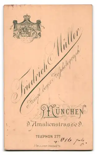 Fotografie Friedrich Müller, München, Amalienstr. 9, Bürgerlicher Herr mit Zwicker und Vollbart