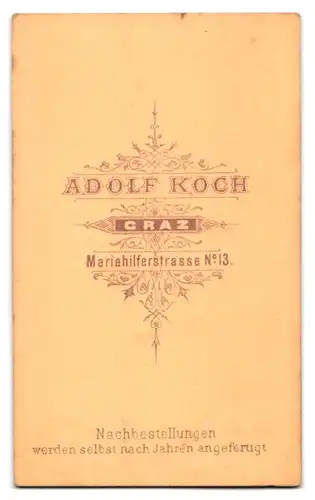 Fotografie Adolf Koch, Graz, Mariahilferstr. 13, Junge Dame mit Hochsteckfrisur und Amulett