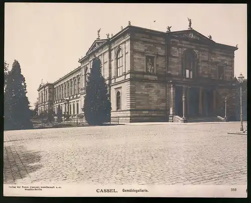 Fotografie NPG, Berlin-Steglitz, Ansicht Cassel, Strasse vor der Gemäldegallerie