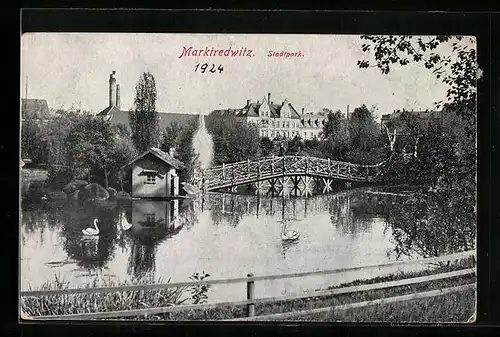 AK Marktredwitz, Partie am Stadtpark mit Schwänen