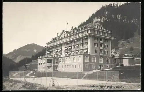 AK Adelboden, Palace Hotel mit Tennisplatz und Bergblick