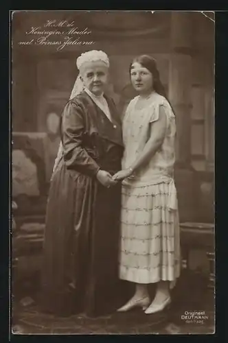 AK De Koningin Moeder met Prinses Juliana