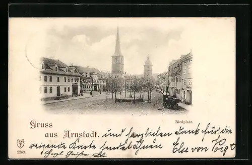 AK Arnstadt, Riedplatz mit Blick zur Kirche