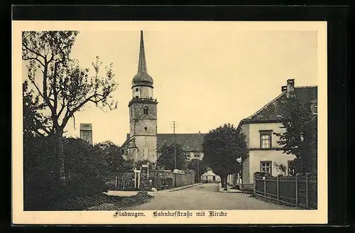 AK Fladungen, Bahnhofstrasse mit Kirche