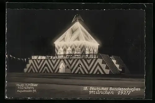 AK München, 18. Deutsches Bundesschiessen 1927, Beleuchtete Festhalle, Schützenfest