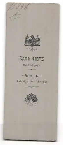 Fotografie Carl Tietz, Berlin, Leipzigerstr. 119-120, Bürgerlicher Herr mit Schnauzbart