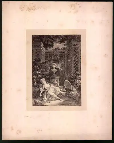 Fotografie Edeldame höfich gekleidet erliegt der Ohnmacht im Schlossgarten, Säule mit Büste im Hintergrund