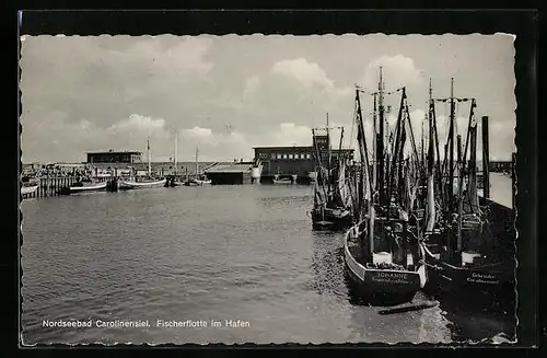 AK Carolinensiel, Fischerflotte im Hafen