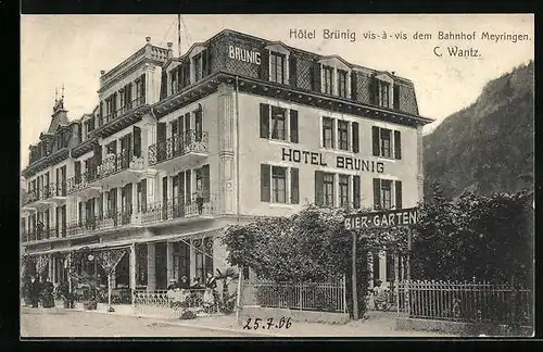 AK Meyringen, Strassenpartie am Hotel Brünig