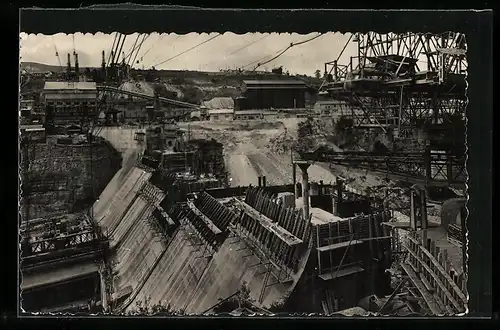 AK Genissiat, Barrage de Genissiat, Parement aval vu de la rive gauche, Strassenbau