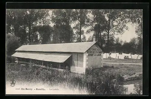 AK Reuilly, En Berry, Le Lavoir, Waschfrau