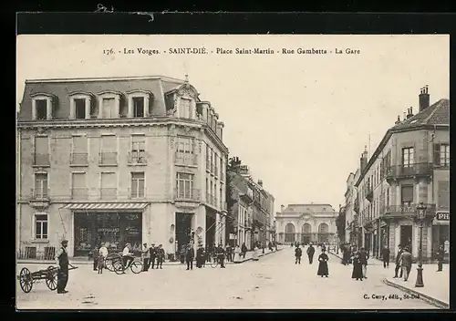 AK Saint-Dié, Place Saint-Martin, Rue Gambetta, La Gare, Bahnhof