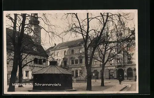 AK Mödling, Schrannenplatz, Geschäft v. Karoline Weiser, Papierhandlung