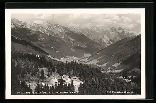 AK St. Anton am Arlberg, Gasthaus Waldhäusl a. d. Arlbergstrasse