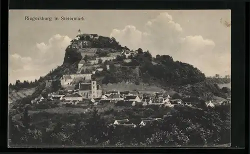 AK Riegersburg /Steiermark, Ortsansicht mit der Burg