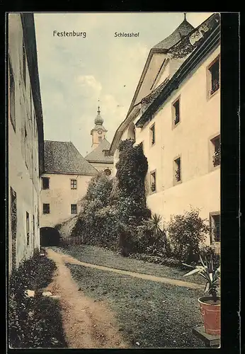AK Sankt Lorenzen am Wechsel, Schloss Festenburg, Partie im Schlosshof