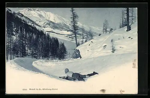 AK Mann auf Schlitten in der Kurve