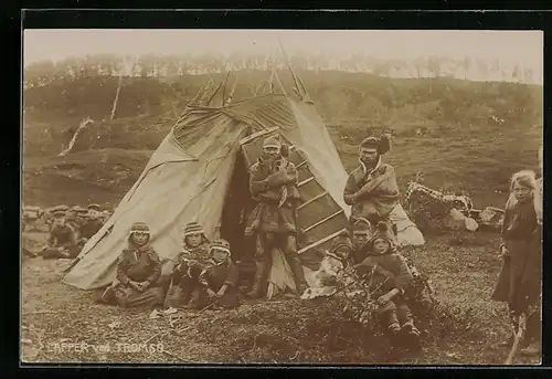AK Tromsö, Norwegische Lappen vor ihrem Zelt