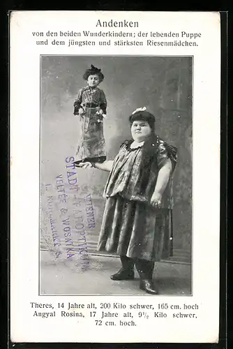 AK Andenken von den beiden Wunderkindern, der lebenden Puppe Angyal Rosina und dem jüngsten Riesenmädchen Theres