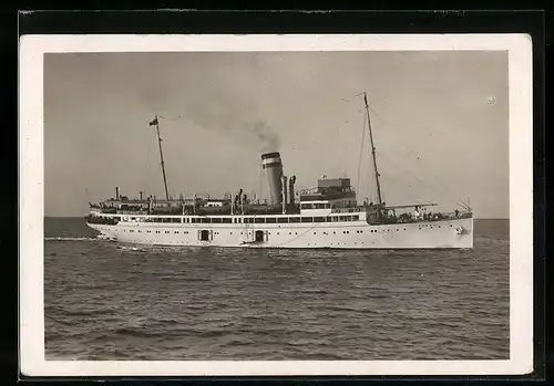 AK Turbinen-Schnelldampfer Cobra in voller Fahrt