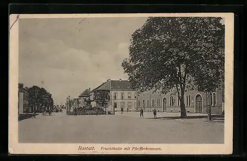 AK Rastatt, Fruchthalle mit Pfeifferbrunnen