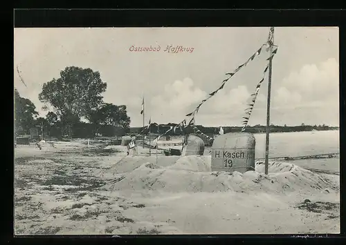AK Haffkrug /Ostsee, Sandburgen und Strandkörbe