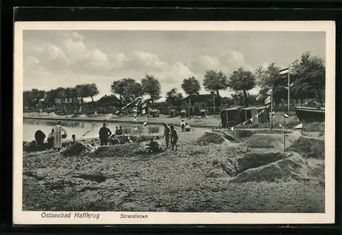AK Haffkrug /Ostsee, Strandleben, mit Sandburgen