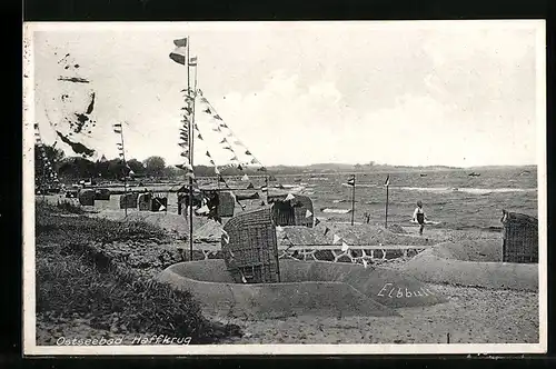 AK Haffkrug /Ostsee, Burgen und Strandkörbe am Strand