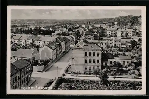 AK Amstetten /Niederdonau, Teilansicht mit Strassenpartie