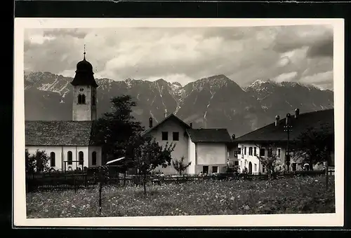 AK Lans bei Innsbruck, Ortsansicht mit Alpenkulisse