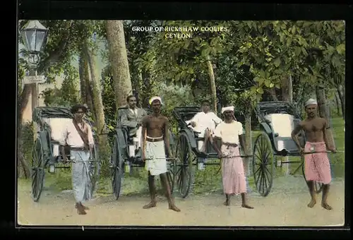 AK Ceylon, Gropu of Rikshaw Coolies, Männer mit Rickschas