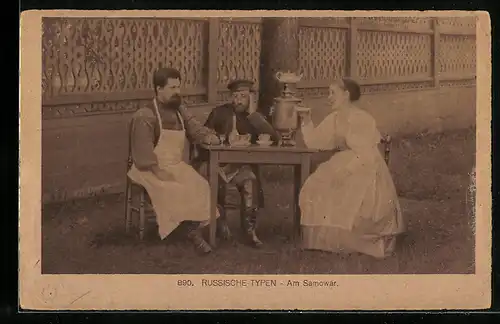 AK Zwei Arbeiter und eine Dame am Samowar
