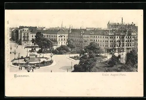 AK Hannover, Ernst August-Platz mit Hotel Bristol und Denkmal