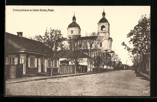 AK Pinsk, Soboryestrasse mit Sobor-Kirche